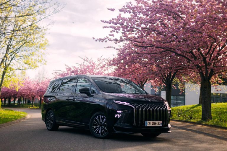 Forthing V9 modernus