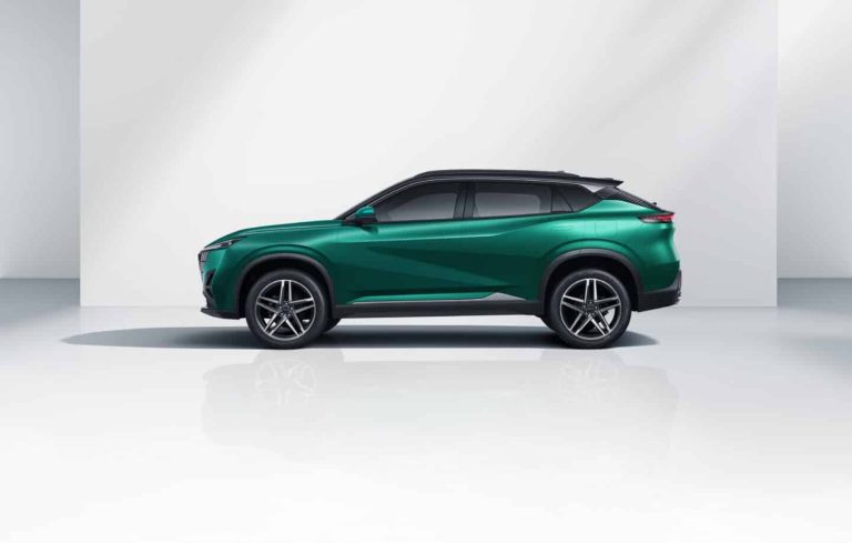 Dongfeng MAGE žalia